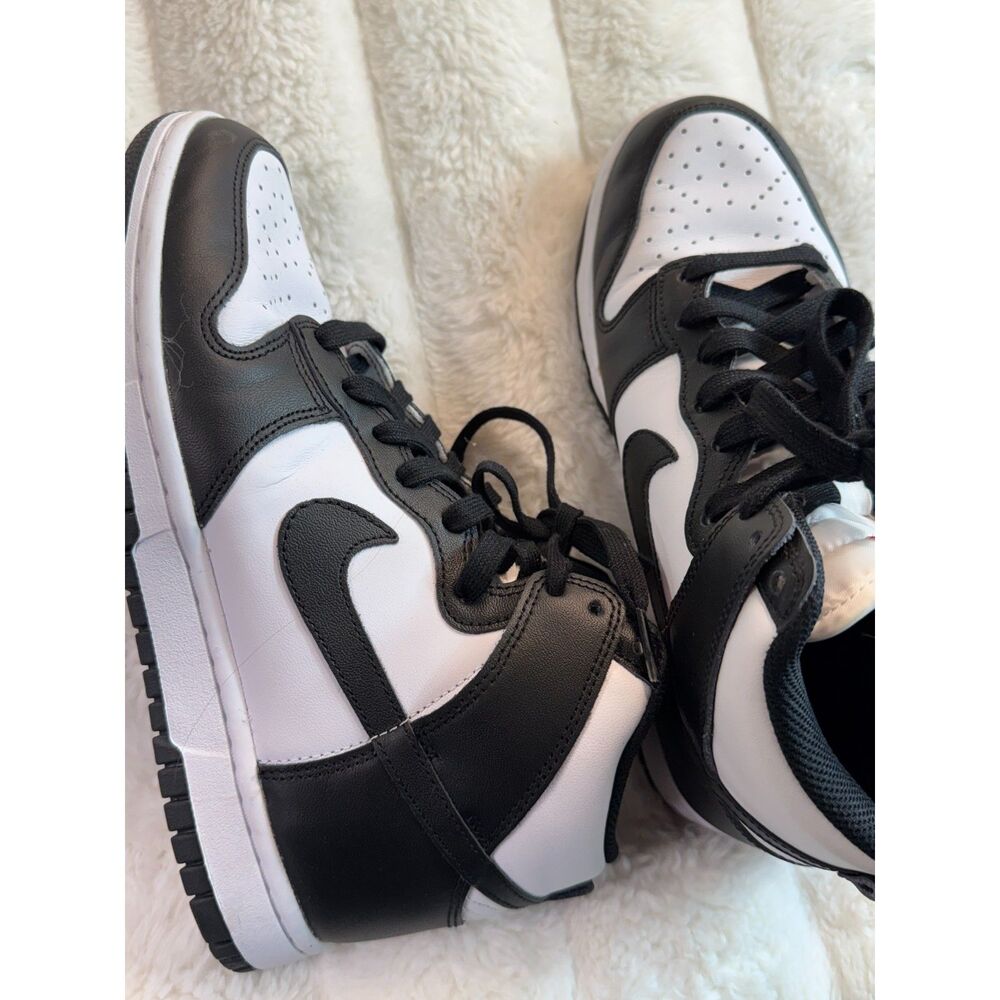 DD1869-103 Nike Dunk High Panda Black White University Red (Women's) 7.5 - Picture 3 of 8